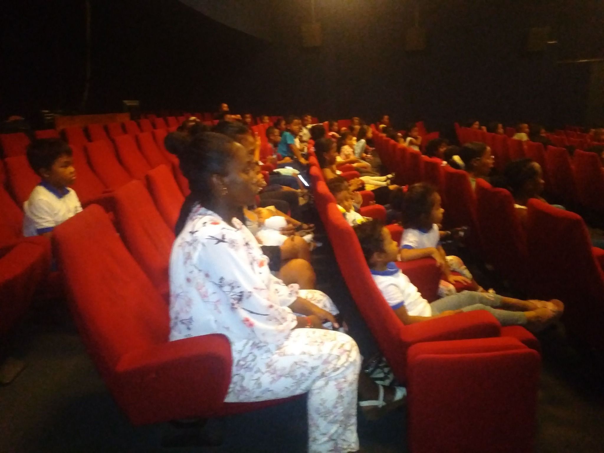 Séance de cinéma à l’IFM Analakely pour nos élèves